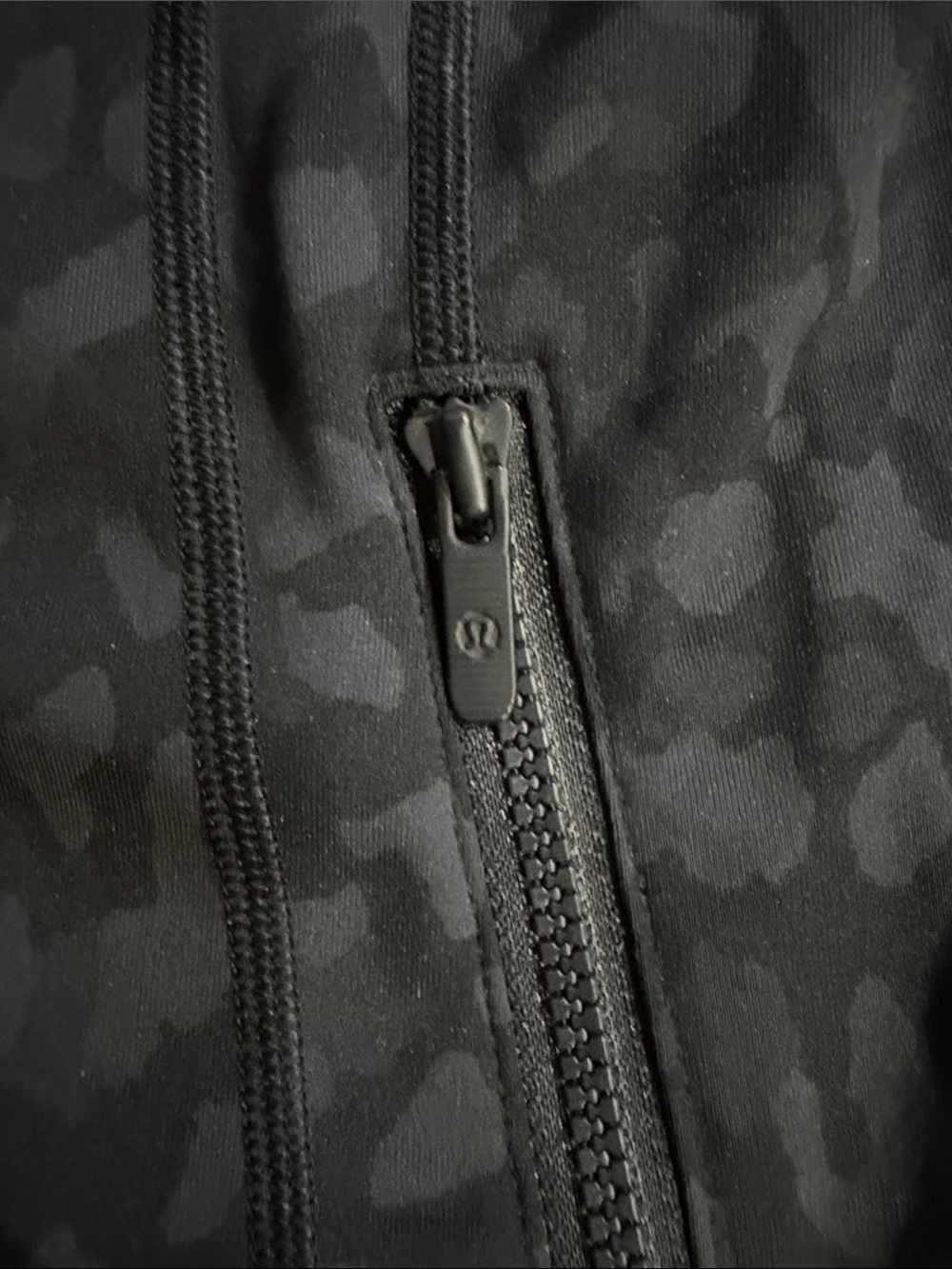 Lululemon Define Jacket - Picture 4 of 5